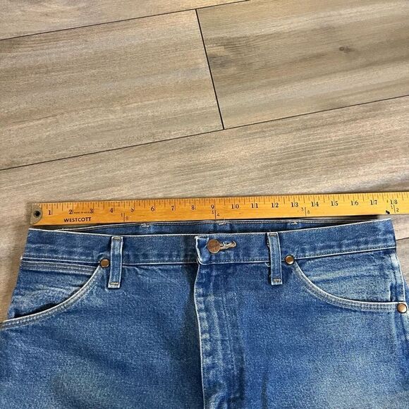Vintage Wrangler Light Wash Denim Jeans Men 36 - Picture 4 of 8